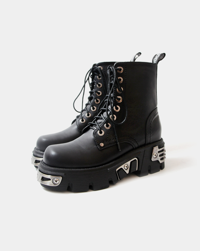 Black Boots With Metal Detail