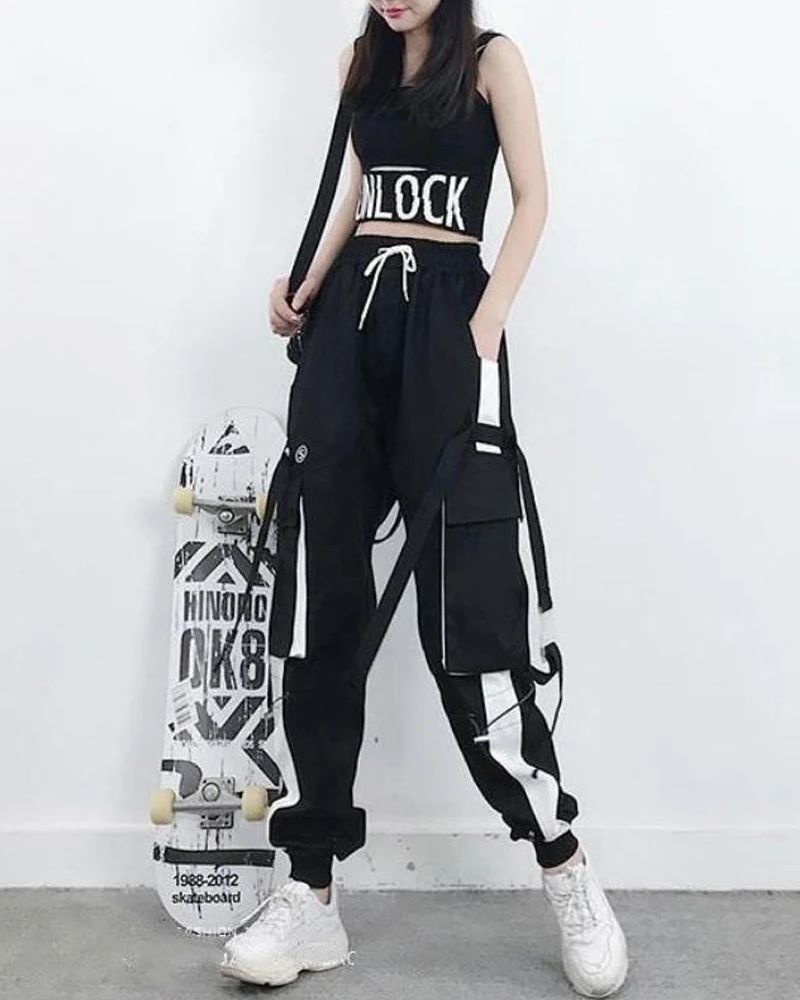 Women's Techwear Cargo Pants